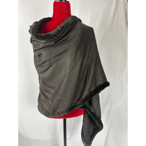 Dennis Basso Designer Wrap Shawl with faux fur trim chocolate 25" x 64" NWOT - Picture 2 of 6
